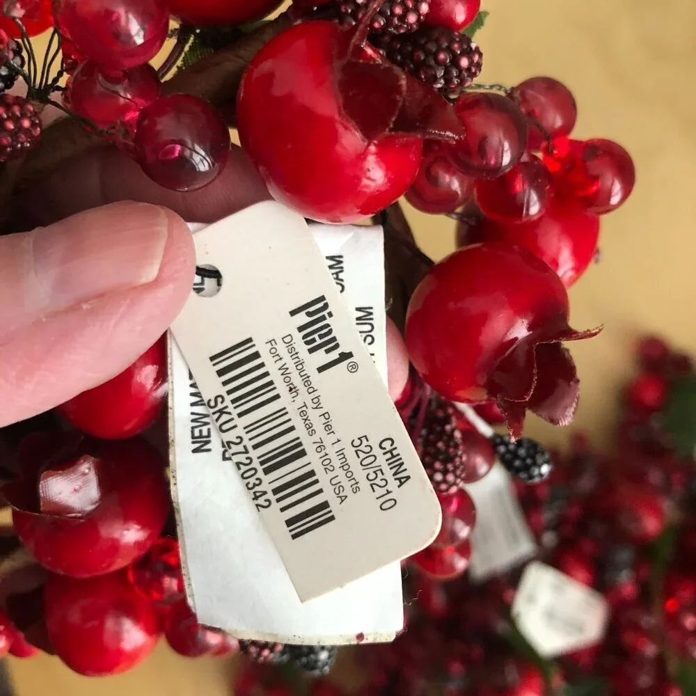 Pier One Set of 8 Napkin Rings Red Cranberry Holiday Christmas Table 4